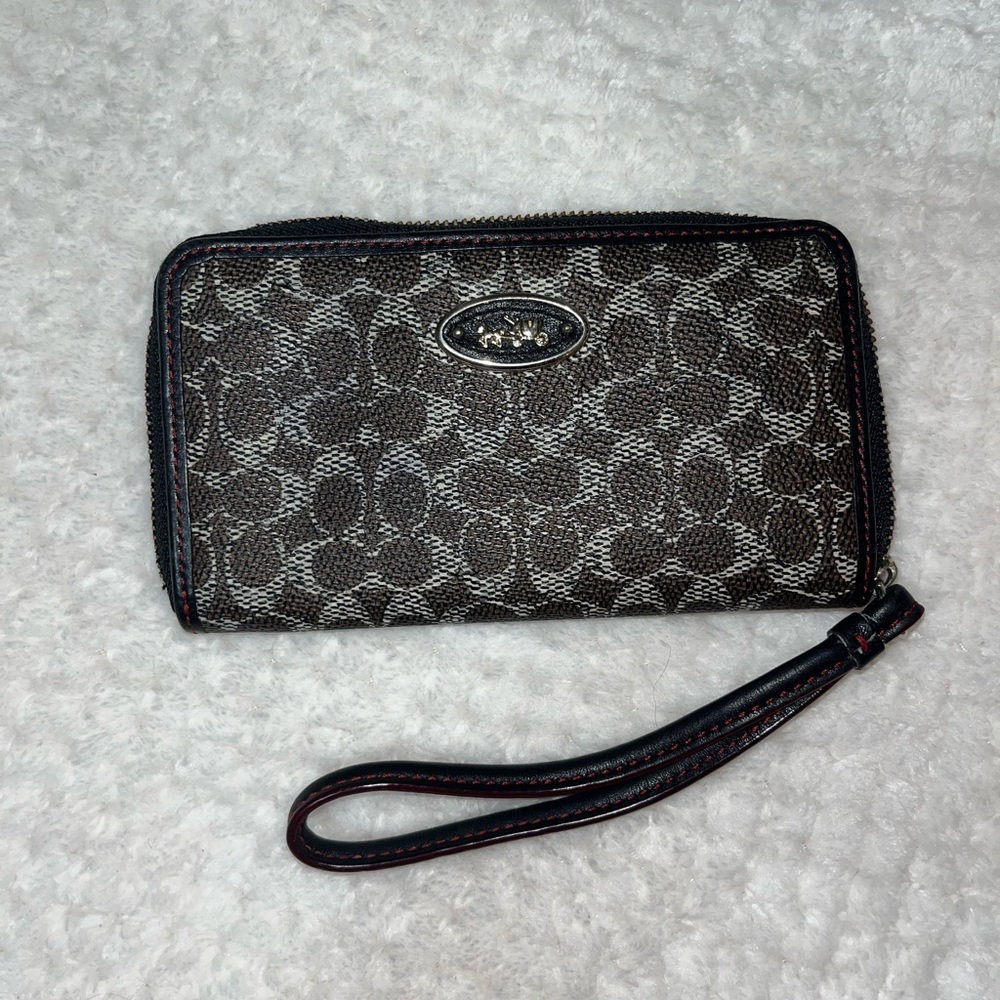 Like New Small Coach wallet